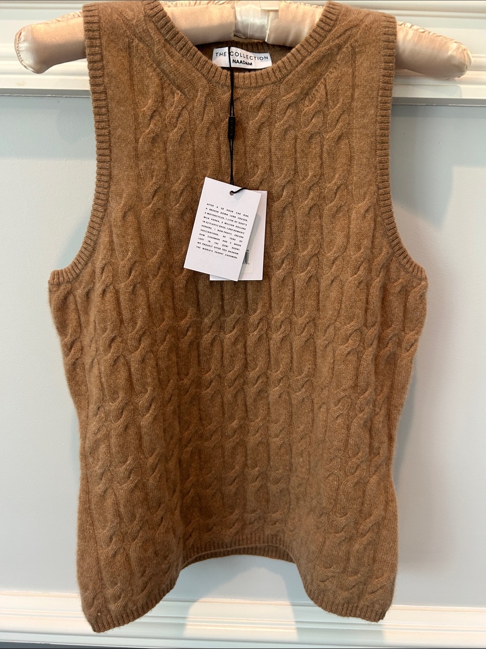 NAADAM Beige Cashmere Cable-Knit V-Neck Sweater Vest - Neutral Tan Knit - Picture 12 of 12